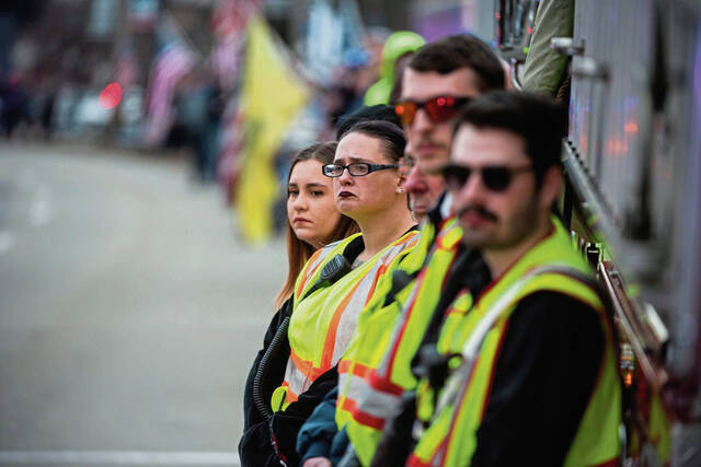5799326_web1_41_vnd-mcintireprocession215-011223