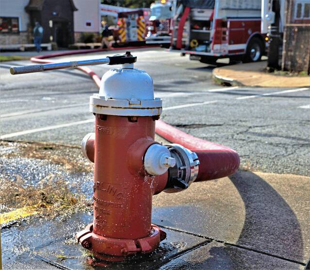 5843944_web1_WEB-fire-hydrant