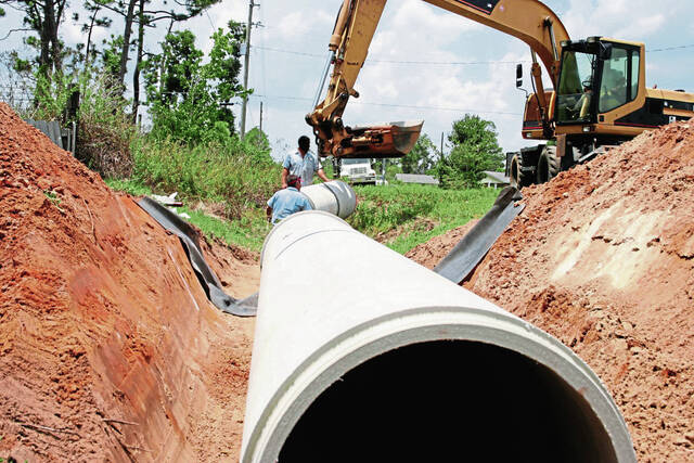 5844214_web1_Web-sewer