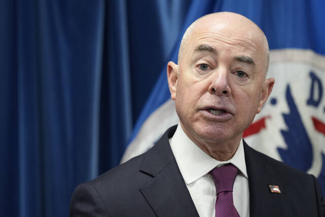 5870959_web1_5870959-3d1be1adb1a649acb7f1f54c0e1f2b05