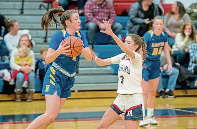 Roster’s lone senior sets tone during successful season for Hampton girls