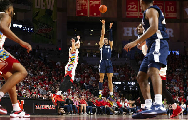 5879655_web1_AP23036850569727