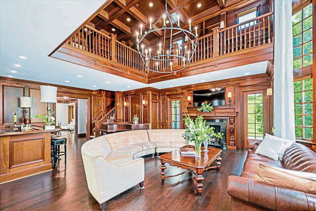 5887466_web1_gtr-LigMansion17-021023