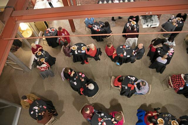5892001_web1_PTR-ValentinesDinner-6