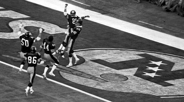 5892985_web1_ptr-steelersbowls008