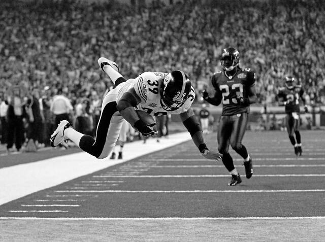 5892985_web1_ptr-steelersbowls021