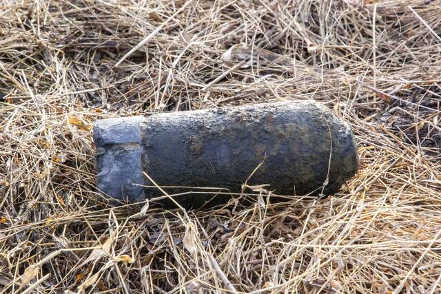 5895695_web1_ptr-ArtilleryShellGettysburg-021123