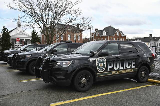 5906243_web1_gtr-GBGpolice002-012623