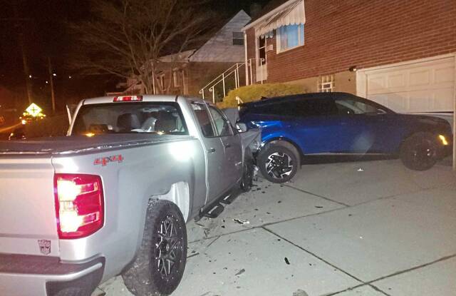 5914169_web1_ptr-PennHillsCrash-021723