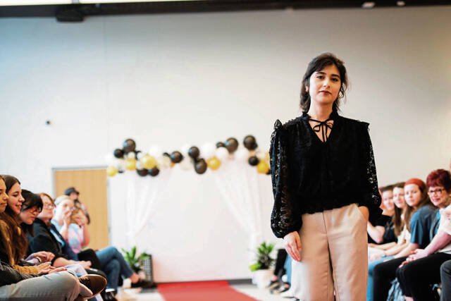 5916719_web1_gtr-WCCCfashion1-021723