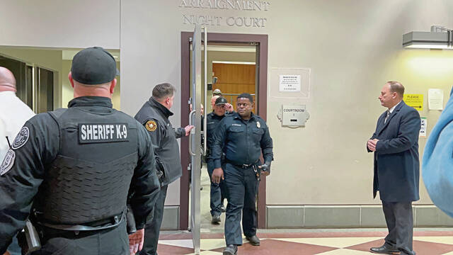5920127_web1_Officer-Chuck-Thomas