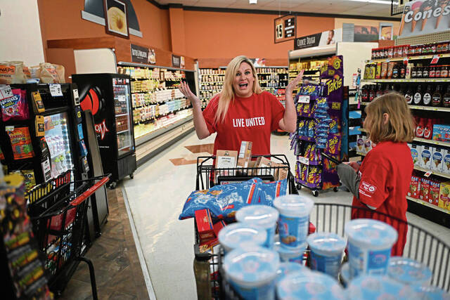 5927756_web1_gtr-FoodBankSpree006-022323
