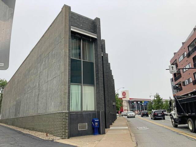 5931528_web1_ptr-EastLibertybank03-073021