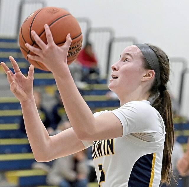 Norwin girls show no signs of rust in dominant quarterfinal win over Baldwin