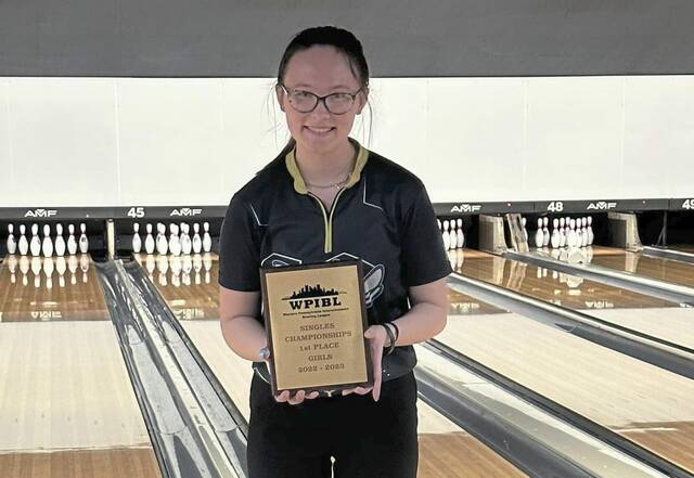 Freeport’s Julia Cummings steps up in finals to win WPIBL girls singles bowling title