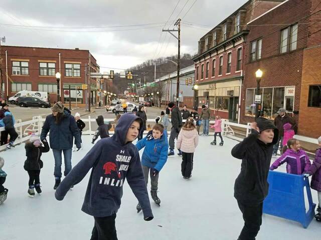 5940848_web1_sj-iceskate4-030719