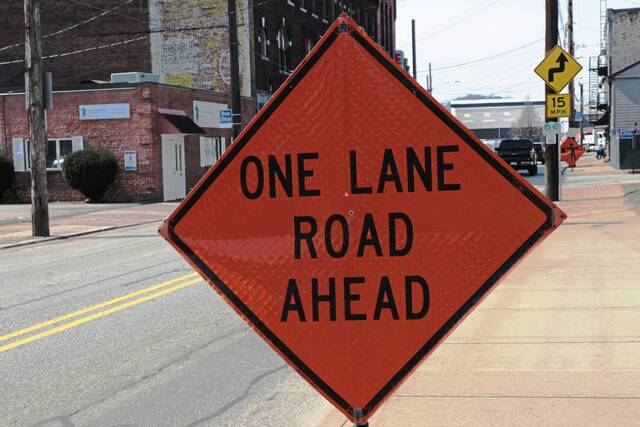 5945966_web1_WEB-one-lane-road-ahead-sign