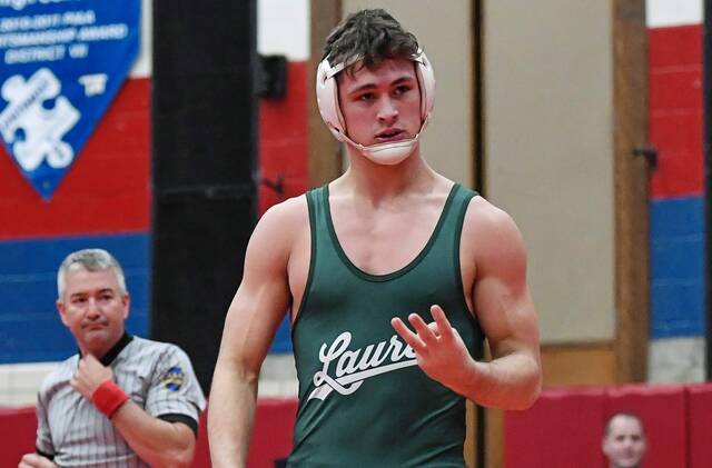 2 wrestlers join exclusive 3-time champion club at WPIAL Class 2A tournament