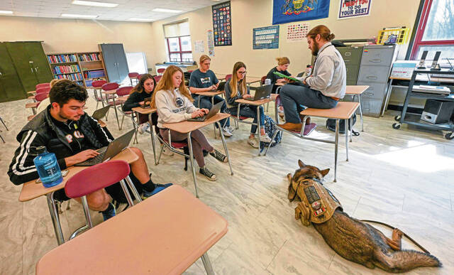 5844041_web1_vnd-servicedogfundraiser4-030223