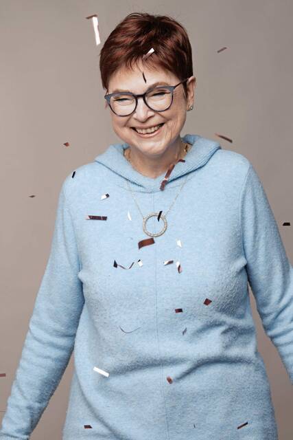 5910562_web1_SH-Sabika-Confetti