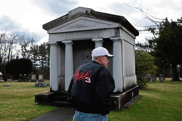 5932332_web1_gtr-UnionCemetery002-022423