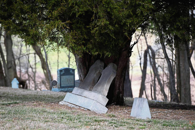 5932332_web1_gtr-UnionCemetery005-022423