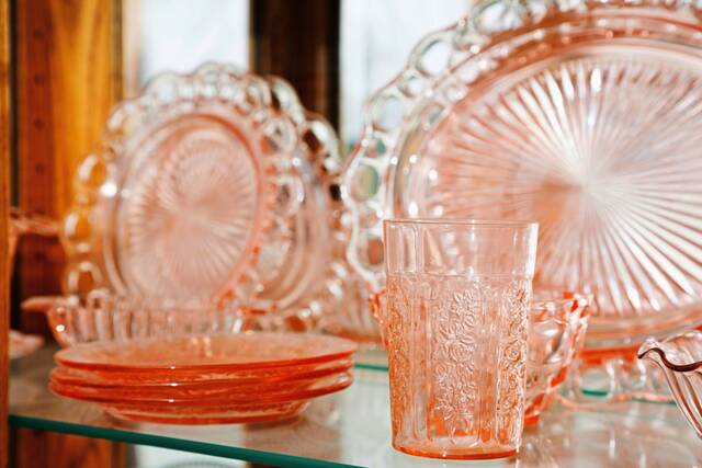 5954863_web1_Depression-Glass