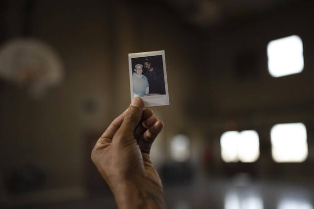 5962053_web1_5962053-d648144260984cbe8e398398878bc26b