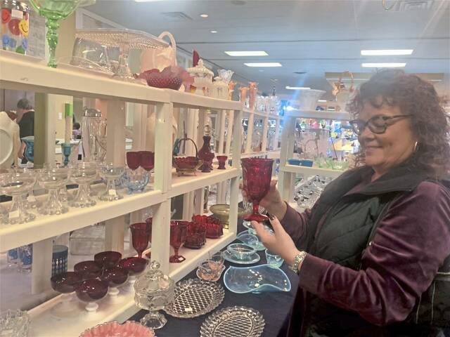 5969772_web1_vnd-glassshow4-030523