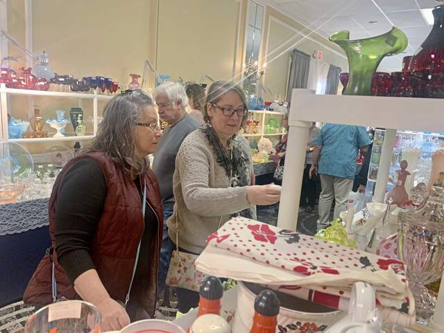 5969772_web1_vnd-glassshow7-030523