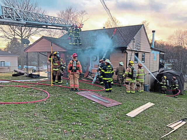 5982217_web1_vnd-plumhousefire-022223