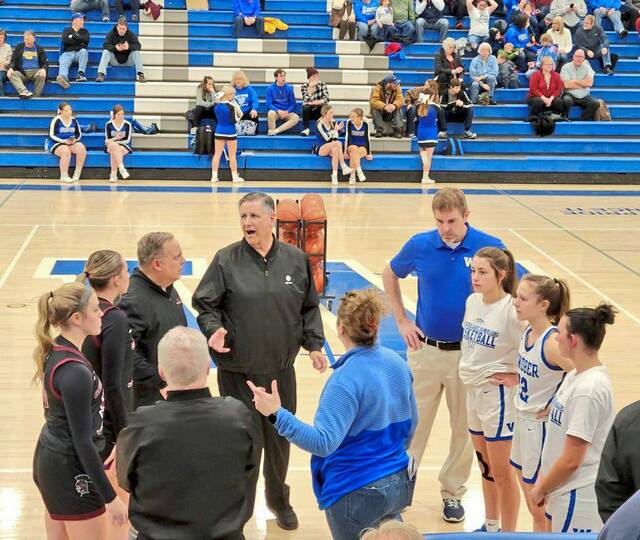 Greensburg Central Catholic girls shake off slow start, roll past Windber in PIAA 1st round