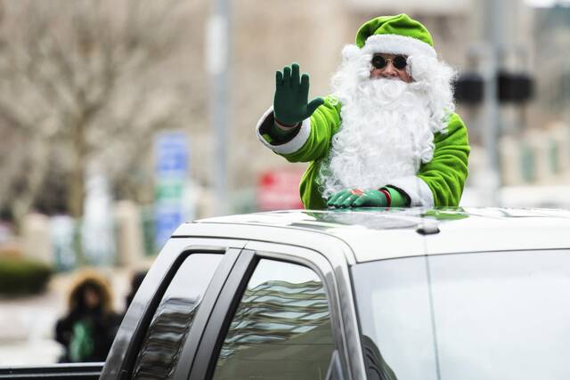 5993906_web1_ptr-StPatricksParade19-031223