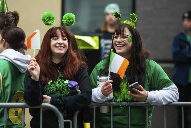 5993906_web1_ptr-StPatricksParade23-031223