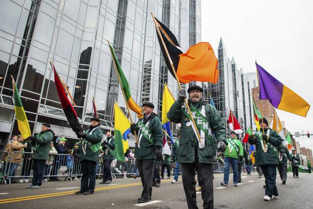 5993906_web1_ptr-StPatricksParade3-031223