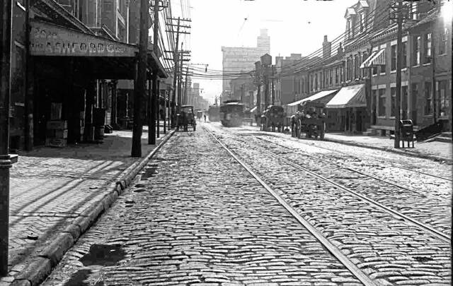 6001510_web1_PTR-stripdistrict-Penn-Mac-1909-031923