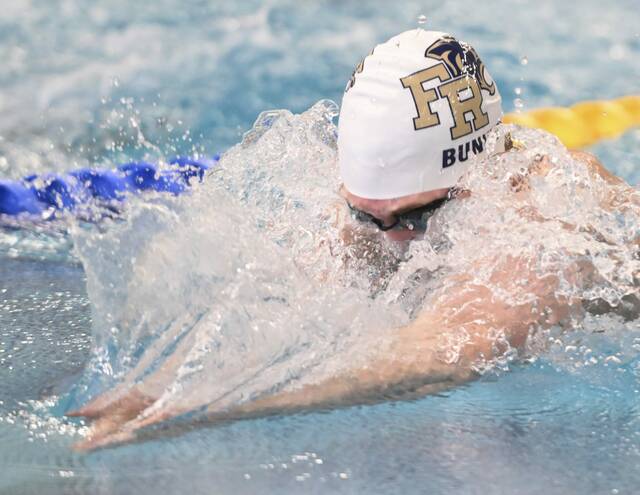 Strong medal haul at WPIAL meet boosts expectations for Franklin Regional swimmers