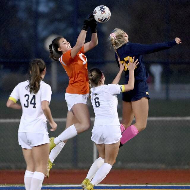 Franklin Regional standout goalkeeper Aris Lamanna to play at Coastal Carolina