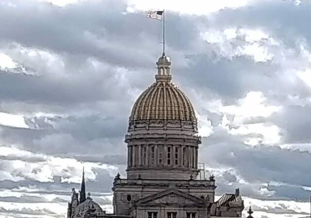 6013278_web1_WEB-WestmorelandCourthouseDome001