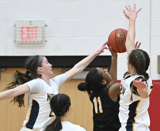 PIAA sets sites, times for Monday’s basketball semifinals