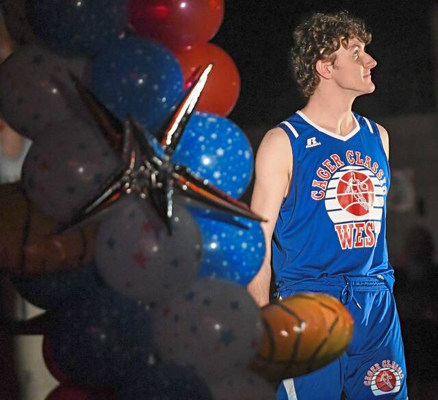 Freeport girls coach goes out with a win as West sweeps East at Cager Classic