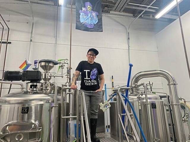 6042819_web1_ptr-femalebrewers-lauren
