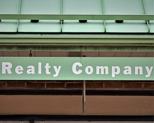 6047648_web1_WEB-realty-company-sign