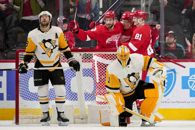 Why Penguins first uniforms simply read 'Pittsburgh,' didn't feature penguin  in skates