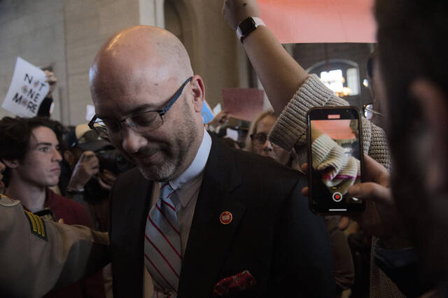 6053946_web1_6053946-a0e44bc5b724419eabffd9975534352a 6053946_web1_6053946-a0e44bc5b724419eabffd9975534352a