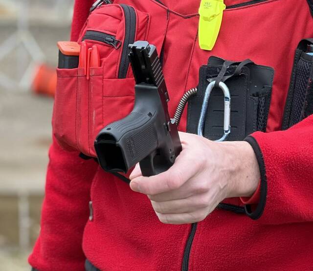 6054328_web1_glock-switch