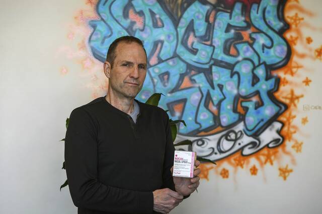 6054140_web1_gtr-NaloxoneApprove2_003-040423