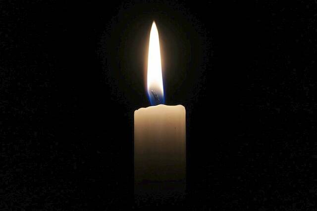 6054641_web1_candle-2038736_960_720
