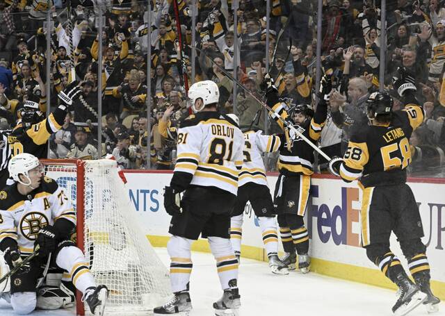 6060241_web1_ptr-PensBruins14-040223