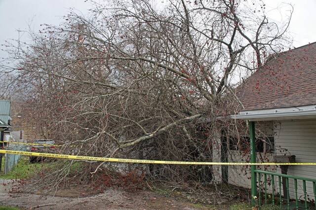 6060653_web1_gtr-poweroutages-040223